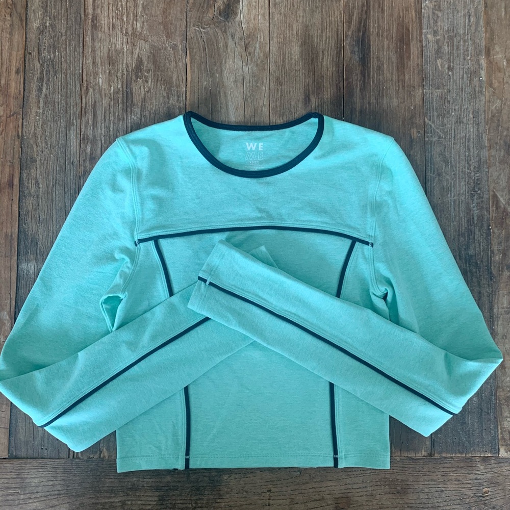 NWOT We over Me long sleeve top